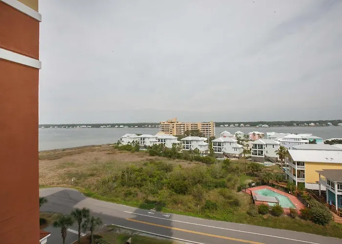 Sanibel 707 *